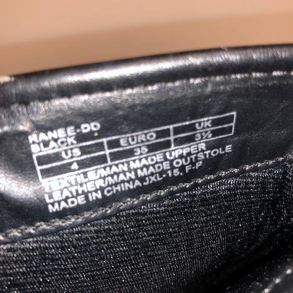 Michael Kors Youth boots - Picture 7 of 7